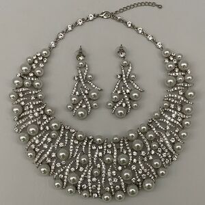 Necklace & Dangling Earrings Set Silver-tone Faux Pearl Rhinestones Crystal